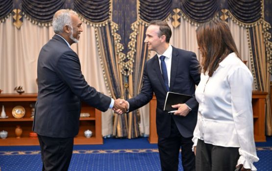 Development bank ge CEO Neol gregor isthiufaa dhehvvaifi 