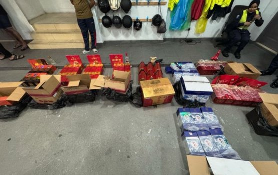 Two Sri Lankans arrested with 54 bottles of alcohol