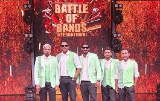 Dhiveheen fahuruverikoh, '2ofUs' battle of the bands ge semi final ah