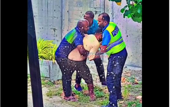 VIA ah, hingaafai vannan dhiya bidheysee meehaa akee Sponsor ah filaigen ulhey meeheh: fuluhun