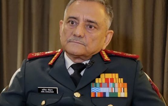 Pakistan in India ge 1 boat vattaali: General Chauhan