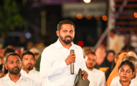 Vakeelu Mahfooz ah maruge inzaaru dhin massala fuluhun balan fashaifi