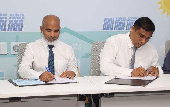 Anna dhiraasee aa aharuge kurin hurihaa schooleh AC koh ninman FENAKA aa havaalukoffi 