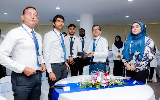 STELCOge inhouse trainers pool ifthithaahkohfi