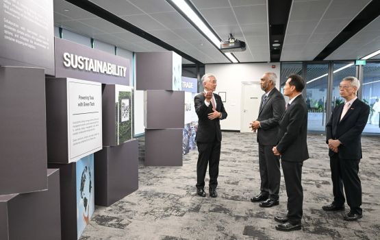Singapore TUAS port ah raees ziyaaraiy kuravvaifi 