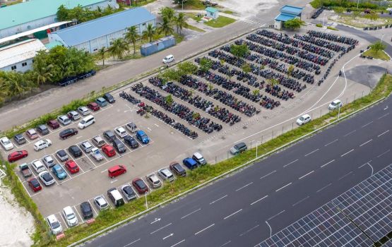 Buraasfathi dhuvahun feshigen Hulhule' ge 2 parking zonehgai park kurun vaguthee gothun manaa koffi 