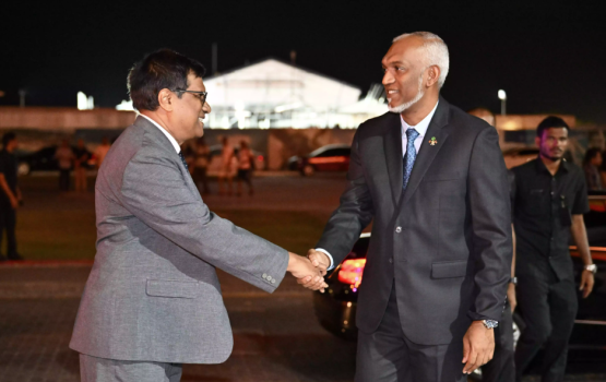 Hoama dhuvahun feshigen Uhthama fandiyaaru retire kurahvanee