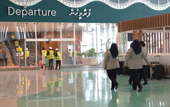 Lakka eh haa dolaru feyruganegen filee launch ehgai, Belevey gothugai mee raavaigen hingi jareemaaeh  Lakka eh haa dolaru feyruganegen filee launch ehgai, Belevey gothugai mee raavaigen hingi jareemaaeh