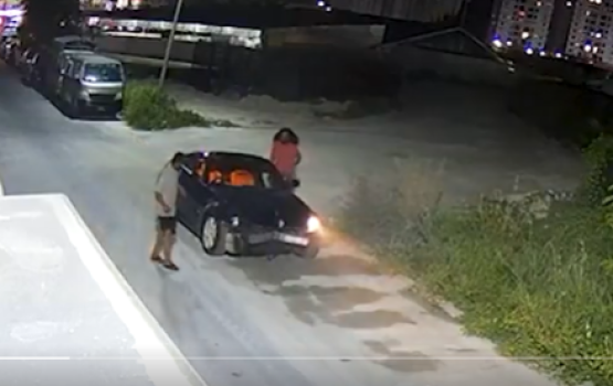 Accidenteh vumun madu nukoh dhiya car eh gai thibi dhe meehaku hodhanee