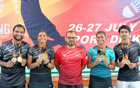 Raajjeyge rivival sports ah doubles categoryge thin event in gold medal! 