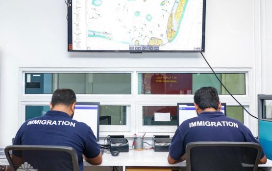 Kandu ulhandhu faharu monitor kuraane zamaanee nizaameh Immigration in tha'aaraf koffi 
