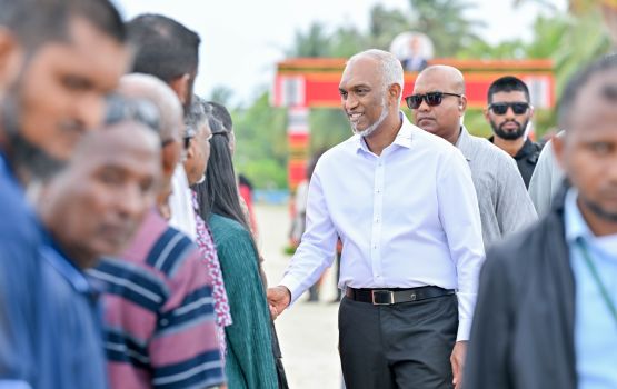 Thulhadhoo gai 100 flat alhan varaha avahaha bayakaa havaalu kuraanan: Raees