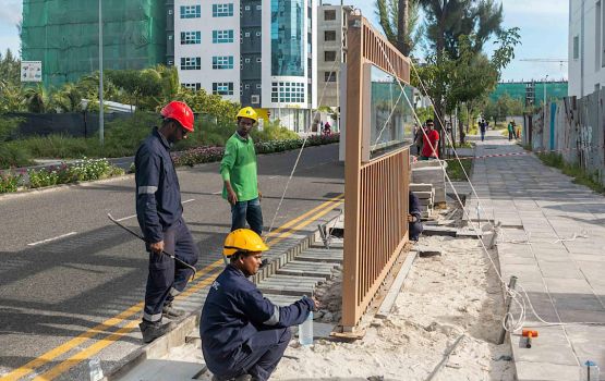 4000 flat: Meehun badhaluvumuge kurin Phase 2 gai ithuru bus stop hadhanee