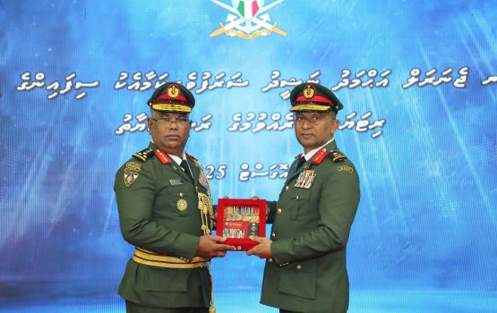 37 aharuge hidhumathahfahu Ahmed Nasheed sifaingein retirekohfi