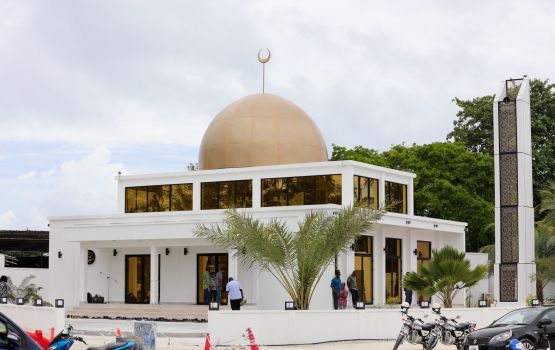 Meege fahun amilla faraaiythaku miskiy imaaraaiy kuran bin dhoo kuraanee 2 aharu dhuvahah