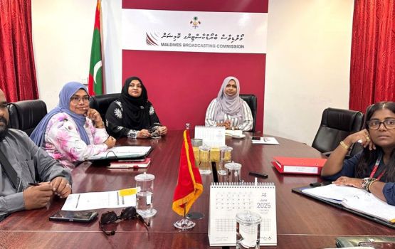 Broadcom in channel13 ah fiyavalhu alhaa, raajje TV ah inzaaru dheefi 