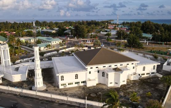 Vilufushee masjid Umar Farroq akee islaamee marukazeh kamugai kanda'alhaifi 