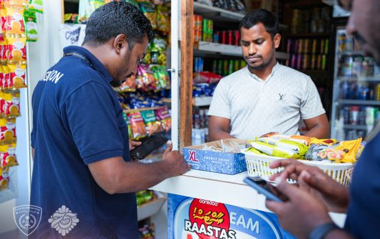 Huhdha'aa nulaa bidheyseen ehen than thanugai masakkaiy kuraanama vazeefaa dhin faraathahves fiyavalhu alhanee 