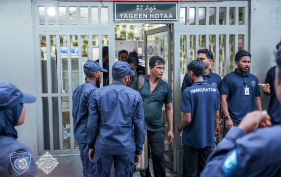 Gavaaidhaa hilaafah hingaa viyafaarithakah haassakoh raid eh, 44 bidheyseen check koh 6 meehun hayyarah
