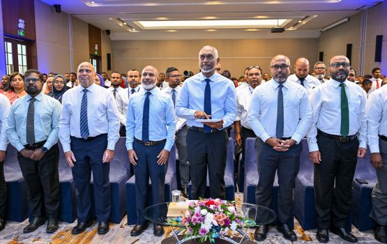 Principal in ge mahaasinthaa Raees ifthithaahu koh dhevvaifi