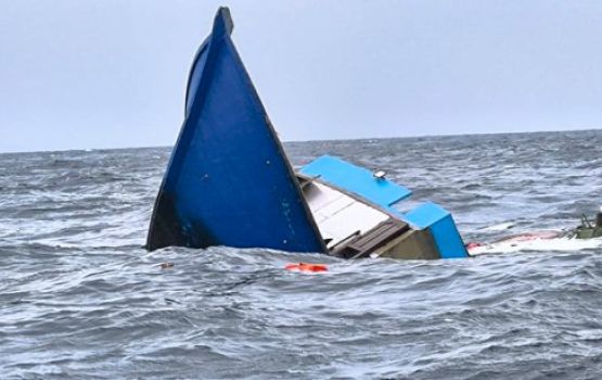 Kandumatheege ithuru haadhisaaeh, adiah dhiya mudhaa ufuaa boat ehga thibi 5 falhuverin salaamaiykoffi 