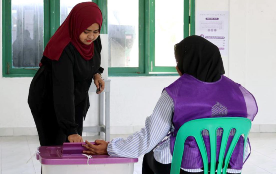 Hiyaalu hodhumuge vote ge natheejaa: Hulhudhoo aai Meedhoo in Rashu Council ah bodu thaaeedheh
