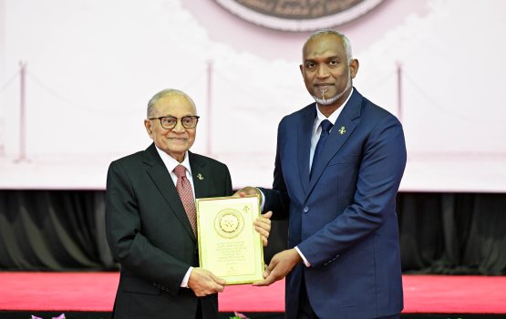 Victory Day: Ex-President & families of martyrs honored