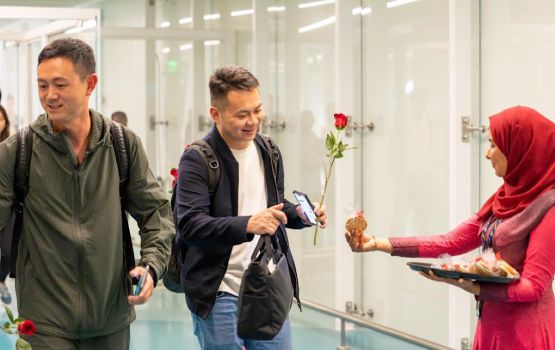 VIA ge aa terminal in Sichuan airlines ah ves hidhumaih dheyn fashaifi 