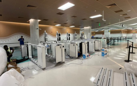 Velana airport qeue gai jehun nimumakah gennan, zamaanee technologyge E-gate haru kuranee 