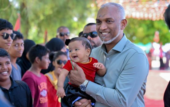 Kudakudhinge ufaa, faagathikamah ahumiyyathukan dhinumugai dhemihunnaanan: Raees