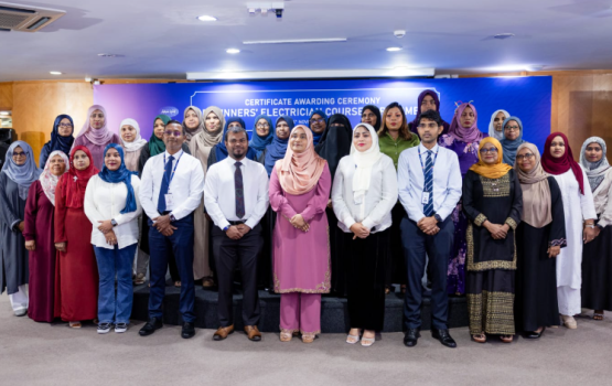 STELCO in hingi Beginners electrician course for women' 116 baiverin furihama kohffi