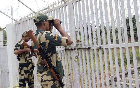 Bangla national arrested in India and currency seized