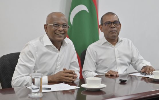 Nasheed aa eku masakkaiy nukureveyhaa dhurah nudhevey: Solih