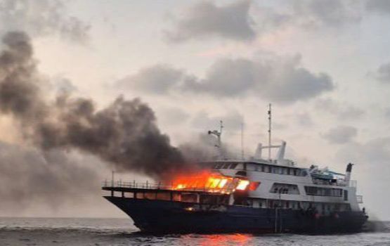 V. atholhu kuda anbaraa kaireegai oiy safaaree eh gai roave, andhanee