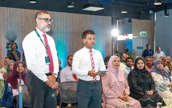 Miadhun feshigen Nafsaanee balee ge faruvaa Aasandha in cover kuraane