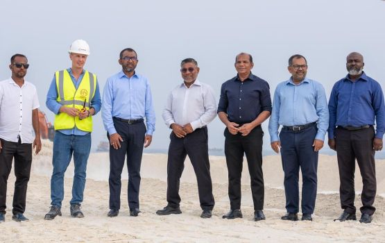 MACL in kuriah gendhaa bin hikkumuge bodu 3 mashroo thaareehah nimmaane kamuge yageen kan dheefi 