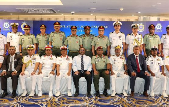 Raajje aai India adhi Srilanka ge coast guard gulhigen kuriah gendhaaa 