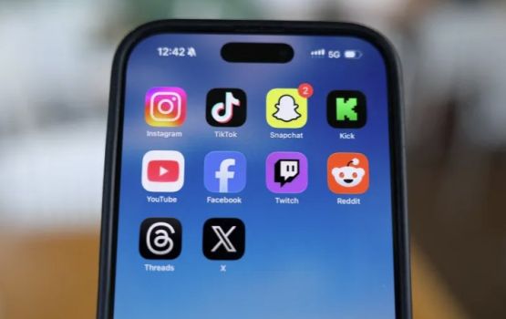Barahanaa manzaruthakaa hedhi social media manaakuran UK in balanee