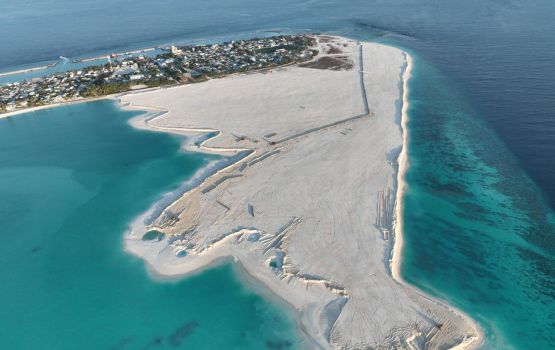 Dhuniye ge ehmme bodu dredger in Dhidhoo ge 41  hectare ge bin hikkaifi