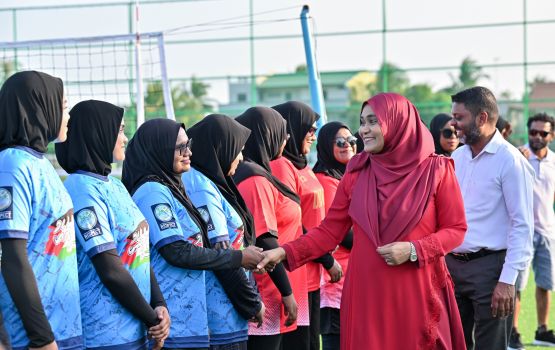 Meedhoo volley boalha court, raeesuljumhooriyyage anbikanbalun hulhuvaadhevvaifi 