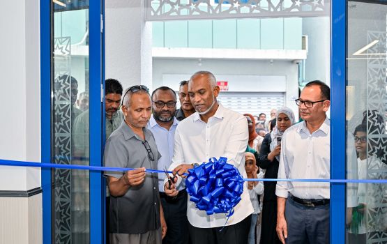 1400 meehunge jaagaige barubaree miskih raees Muizzu hulhuvvaidhevvaifi 