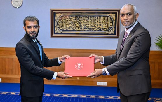 JSC ge member kamah fandiyaaru Shafeeu adhi EC ge member kamah Rifath ayyankoffi 