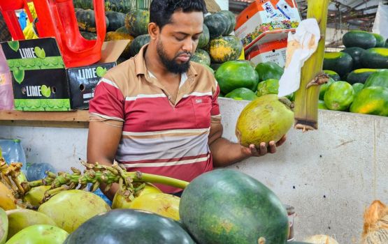 BAAZAARUMATHIN: Roadha mahuge 7 dhuvastherey karaa, kurunbaa adhi orange ge aguthah ufulijje