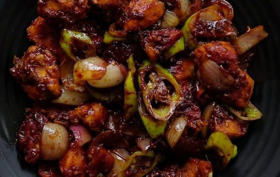 Kulhikoh rottaa eku kaalan devilled chicken vareh neih, avahah thayyaaru kollaa