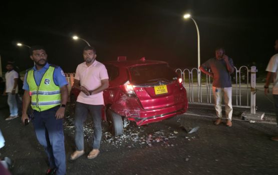  2 car akaai 2 cycle jehi nurakkaatheri accident eh hingaifi 