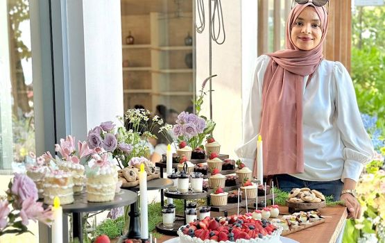 MEEHUN: Rashu badhigein Male' ge baazaarah - Cake elhumugai namoonaa zuvaaneh 