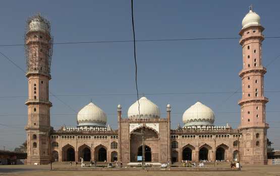 Taj ul Masajidh: Massaikah ninmumah garunakah vure gina dhuvas heydhavi miskitheh!