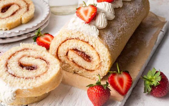 Swiss rolls: Foni kaa ehcheheege therein faahaga kollevey meeru recipie eh