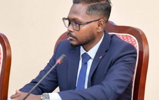 Thalassemia society ge kureege chair person niyaavumun raees thauziyaa vidhaalhuvehjje 