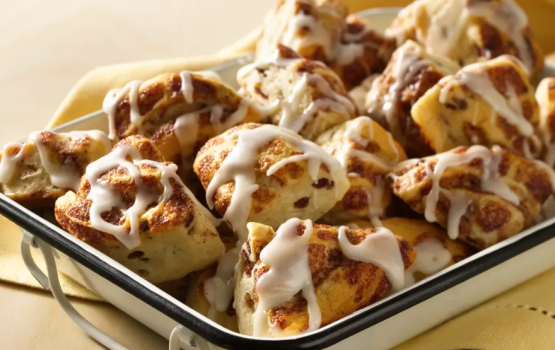 PRESS BADHIGE: Cinnamon roll bites 